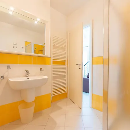 Samoa Apartman *