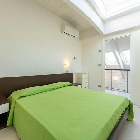 Samoa Apartment *