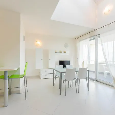 Samoa Apartment Llido Degli Estensi